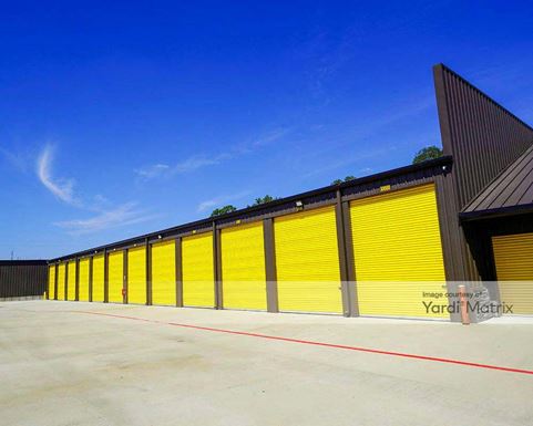 Source URL: https://cdnsc.rentcafe.com/dmslivecafe/3/1773441/1773441-1-2.jpg?width=-1&height=385&quality=80