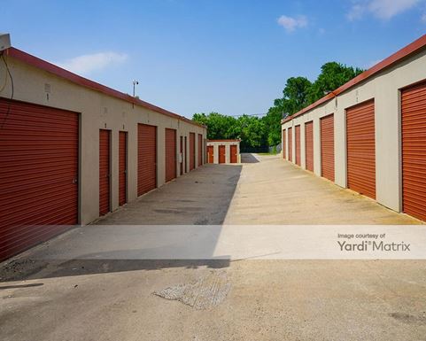 Source URL: https://cdnsc.rentcafe.com/dmslivecafe/3/1781784/1781784-1-3.jpg?width=-1&height=385&quality=80