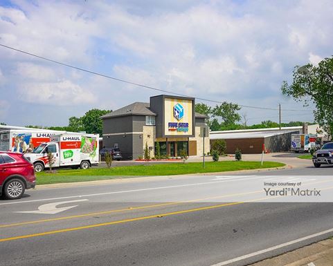 Source URL: https://cdnsc.rentcafe.com/dmslivecafe/3/1781791/1781791-1-3.jpg?width=-1&height=385&quality=80