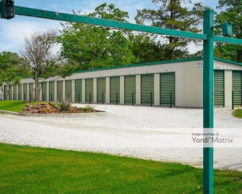 Source URL: https://cdnsc.rentcafe.com/dmslivecafe/3/1781793/1781793-1-4.jpg?width=-1&height=385&quality=80