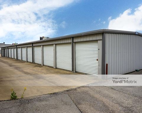 Source URL: https://cdnsc.rentcafe.com/dmslivecafe/3/1781802/1781802-1-6.jpg?width=-1&height=385&quality=80