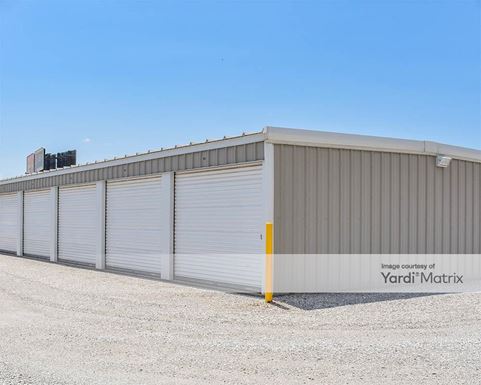 Source URL: https://cdnsc.rentcafe.com/dmslivecafe/3/1781842/1781842-1-5.jpg?width=-1&height=385&quality=80