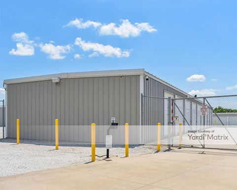 Source URL: https://cdnsc.rentcafe.com/dmslivecafe/3/1781842/1781842-1-6.jpg?width=-1&height=385&quality=80