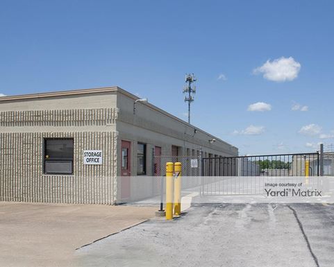 Source URL: https://cdnsc.rentcafe.com/dmslivecafe/3/1781894/1781894-1-2.jpg?width=-1&height=385&quality=80