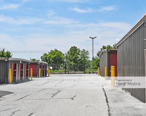 Source URL: https://cdnsc.rentcafe.com/dmslivecafe/3/1781913/1781913-1-3.jpg?width=-1&height=385&quality=80