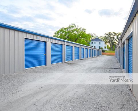 Source URL: https://cdnsc.rentcafe.com/dmslivecafe/3/1781931/1781931-1-4.jpg?width=-1&height=385&quality=80