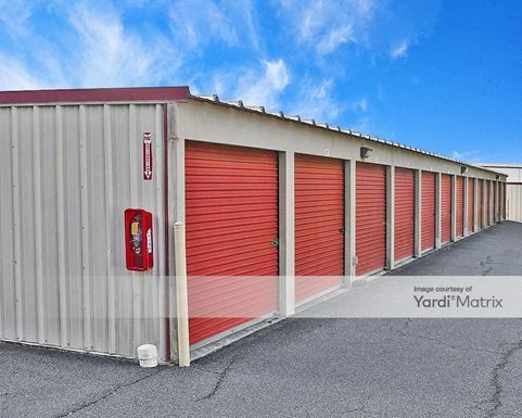 Source URL: https://cdnsc.rentcafe.com/dmslivecafe/3/1781932/1781932-1-2.jpg?width=-1&height=385&quality=80