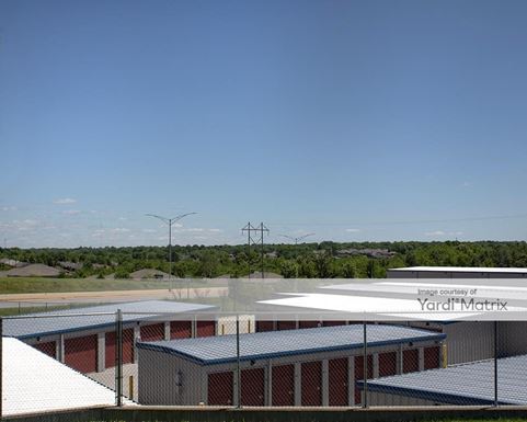 Source URL: https://cdnsc.rentcafe.com/dmslivecafe/3/1781937/1781937-1-4.jpg?width=-1&height=385&quality=80