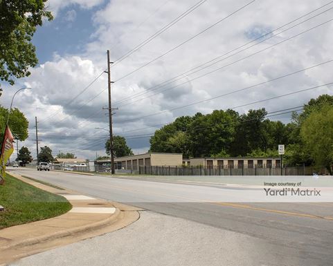 Source URL: https://cdnsc.rentcafe.com/dmslivecafe/3/1781945/1781945-1-4.jpg?width=-1&height=385&quality=80