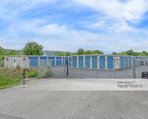 Source URL: https://cdnsc.rentcafe.com/dmslivecafe/3/1781953/1781953-1-5.jpg?width=-1&height=385&quality=80