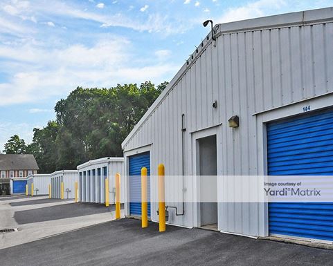 Source URL: https://cdnsc.rentcafe.com/dmslivecafe/3/1781965/1781965-1-2.jpg?width=-1&height=385&quality=80