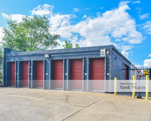 Source URL: https://cdnsc.rentcafe.com/dmslivecafe/3/1781983/1781983-1-4.jpg?width=-1&height=385&quality=80