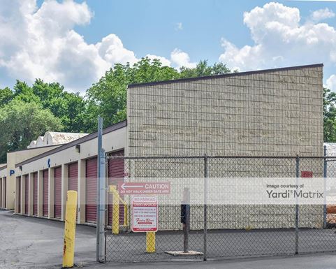 Source URL: https://cdnsc.rentcafe.com/dmslivecafe/3/1781984/1781984-1-2.jpg?width=-1&height=385&quality=80