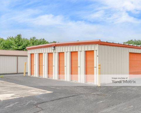 Source URL: https://cdnsc.rentcafe.com/dmslivecafe/3/1781993/1781993-1-4.jpg?width=-1&height=385&quality=80