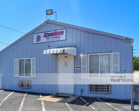 Source URL: https://cdnsc.rentcafe.com/dmslivecafe/3/1782026/1782026-1-3.jpg?width=-1&height=385&quality=80