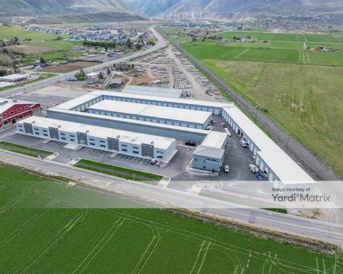 Source URL: https://cdnsc.rentcafe.com/dmslivecafe/3/1782051/1782051-1-4.jpg?width=-1&height=385&quality=80