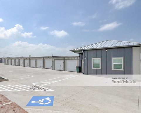 Source URL: https://cdnsc.rentcafe.com/dmslivecafe/3/1782065/1782065-1-3.jpg?width=-1&height=385&quality=80