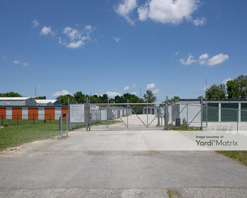 Source URL: https://cdnsc.rentcafe.com/dmslivecafe/3/1782083/1782083-1-2.jpg?width=-1&height=385&quality=80