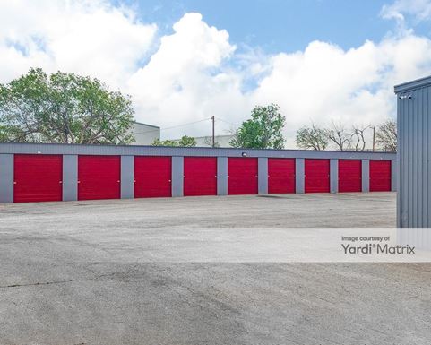 Source URL: https://cdnsc.rentcafe.com/dmslivecafe/3/1782181/1782181-1-5.jpg?width=-1&height=385&quality=80