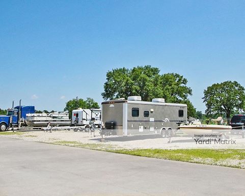 Source URL: https://cdnsc.rentcafe.com/dmslivecafe/3/1785359/1785359-1-6.jpg?width=-1&height=385&quality=80