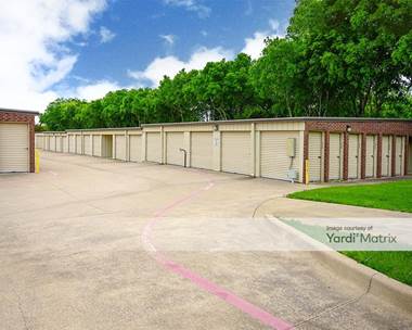 Storage Units for Rent available at 12384 FM 121, Van Alstyne, TX 75495