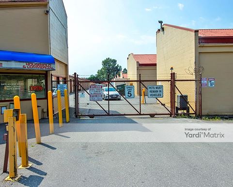 Source URL: https://cdnsc.rentcafe.com/dmslivecafe/3/1795140/1795140-1-2.jpg?width=-1&height=385&quality=80