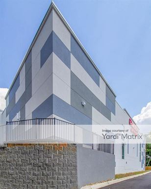 Source URL: https://cdnsc.rentcafe.com/dmslivecafe/3/1795194/1795194-1-2.jpg?width=-1&height=385&quality=80