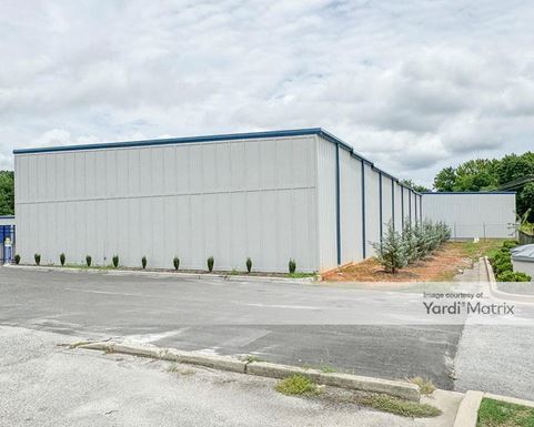 Source URL: https://cdnsc.rentcafe.com/dmslivecafe/3/1795214/1795214-1-4.jpg?width=-1&height=385&quality=80