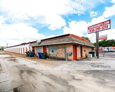 Storage Units for Rent available at 598 Palm Street, Huntsville, TX 77340