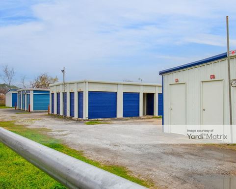 Source URL: https://cdnsc.rentcafe.com/dmslivecafe/3/1805225/1805225-1-2.jpg?width=-1&height=385&quality=80