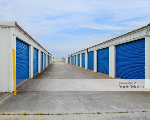 Source URL: https://cdnsc.rentcafe.com/dmslivecafe/3/1805226/1805226-1-3.jpg?width=-1&height=385&quality=80