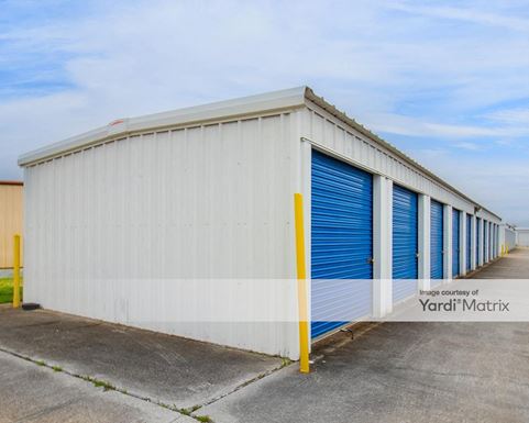 Source URL: https://cdnsc.rentcafe.com/dmslivecafe/3/1805226/1805226-1-5.jpg?width=-1&height=385&quality=80