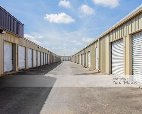 Source URL: https://cdnsc.rentcafe.com/dmslivecafe/3/1805235/1805235-1-3.jpg?width=-1&height=385&quality=80