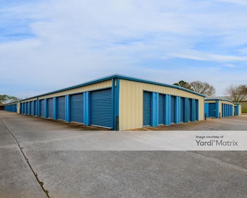 Source URL: https://cdnsc.rentcafe.com/dmslivecafe/3/1805241/1805241-1-4.jpg?width=-1&height=385&quality=80