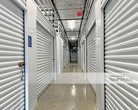 Source URL: https://cdnsc.rentcafe.com/dmslivecafe/3/1805243/1805243-1-4.jpg?width=-1&height=385&quality=80