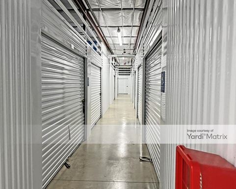 Source URL: https://cdnsc.rentcafe.com/dmslivecafe/3/1805243/1805243-1-6.jpg?width=-1&height=385&quality=80