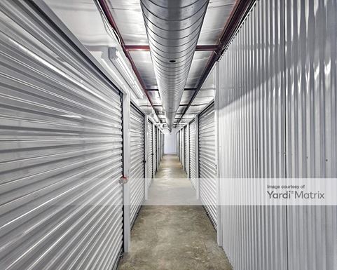 Source URL: https://cdnsc.rentcafe.com/dmslivecafe/3/1805317/1805317-1-5.jpg?width=-1&height=385&quality=80