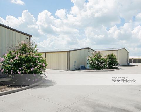 Source URL: https://cdnsc.rentcafe.com/dmslivecafe/3/1805346/1805346-1-4.jpg?width=-1&height=385&quality=80