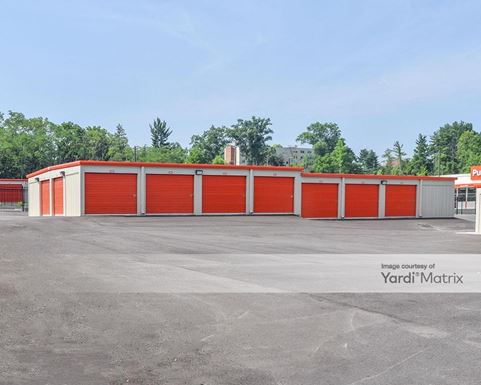 Source URL: https://cdnsc.rentcafe.com/dmslivecafe/3/1805373/1805373-1-4.jpg?width=-1&height=385&quality=80