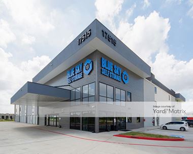 Storage Units for Rent available at 17515 Beechnut Street, Houston, TX 77083