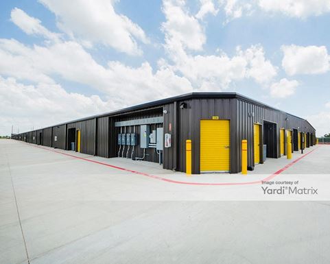 Source URL: https://cdnsc.rentcafe.com/dmslivecafe/3/1805380/1805380-1-3.jpg?width=-1&height=385&quality=80