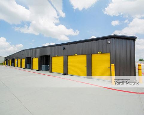 Source URL: https://cdnsc.rentcafe.com/dmslivecafe/3/1805380/1805380-1-6.jpg?width=-1&height=385&quality=80