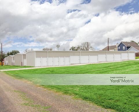 Source URL: https://cdnsc.rentcafe.com/dmslivecafe/3/1805406/1805406-1-2.jpg?width=-1&height=385&quality=80