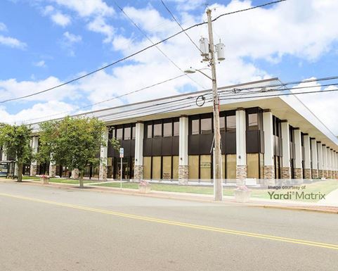 Source URL: https://cdnsc.rentcafe.com/dmslivecafe/3/1808135/1808135-1-3.jpg?width=-1&height=385&quality=80