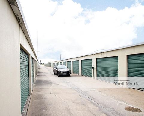 Source URL: https://cdnsc.rentcafe.com/dmslivecafe/3/1820897/1820897-1-3.jpg?width=-1&height=385&quality=80