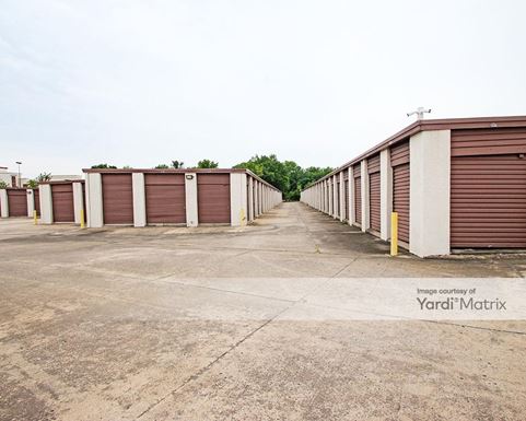 Source URL: https://cdnsc.rentcafe.com/dmslivecafe/3/1820906/1820906-1-2.jpg?width=-1&height=385&quality=80