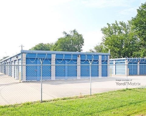 Source URL: https://cdnsc.rentcafe.com/dmslivecafe/3/1820911/1820911-1-3.jpg?width=-1&height=385&quality=80