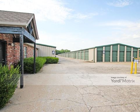 Source URL: https://cdnsc.rentcafe.com/dmslivecafe/3/1820913/1820913-1-2.jpg?width=-1&height=385&quality=80