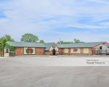 Storage Units for Rent available at 1304 SE Washington Blvd, Bartlesville, OK 74006