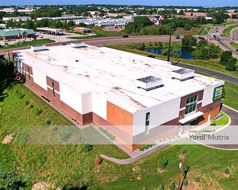 Source URL: https://cdnsc.rentcafe.com/dmslivecafe/3/1820971/1820971-1-4.jpg?width=-1&height=385&quality=80